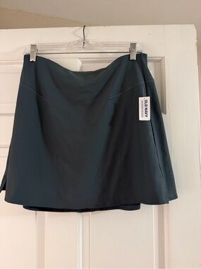 Old Navy Army Green/Gray Ribbed A-Line skort